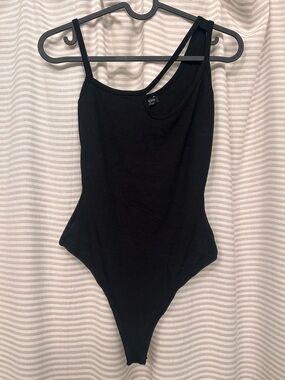 Naked Wardrobe - Black Ribbed One-Shoulder Bodysuit